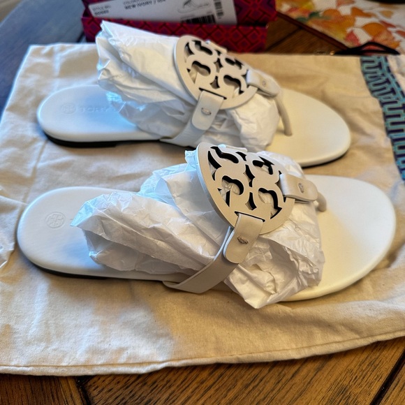 Tory Burch Miller Soft Leather Sandal in New Ivory Size 9 - Picture 6 of 9